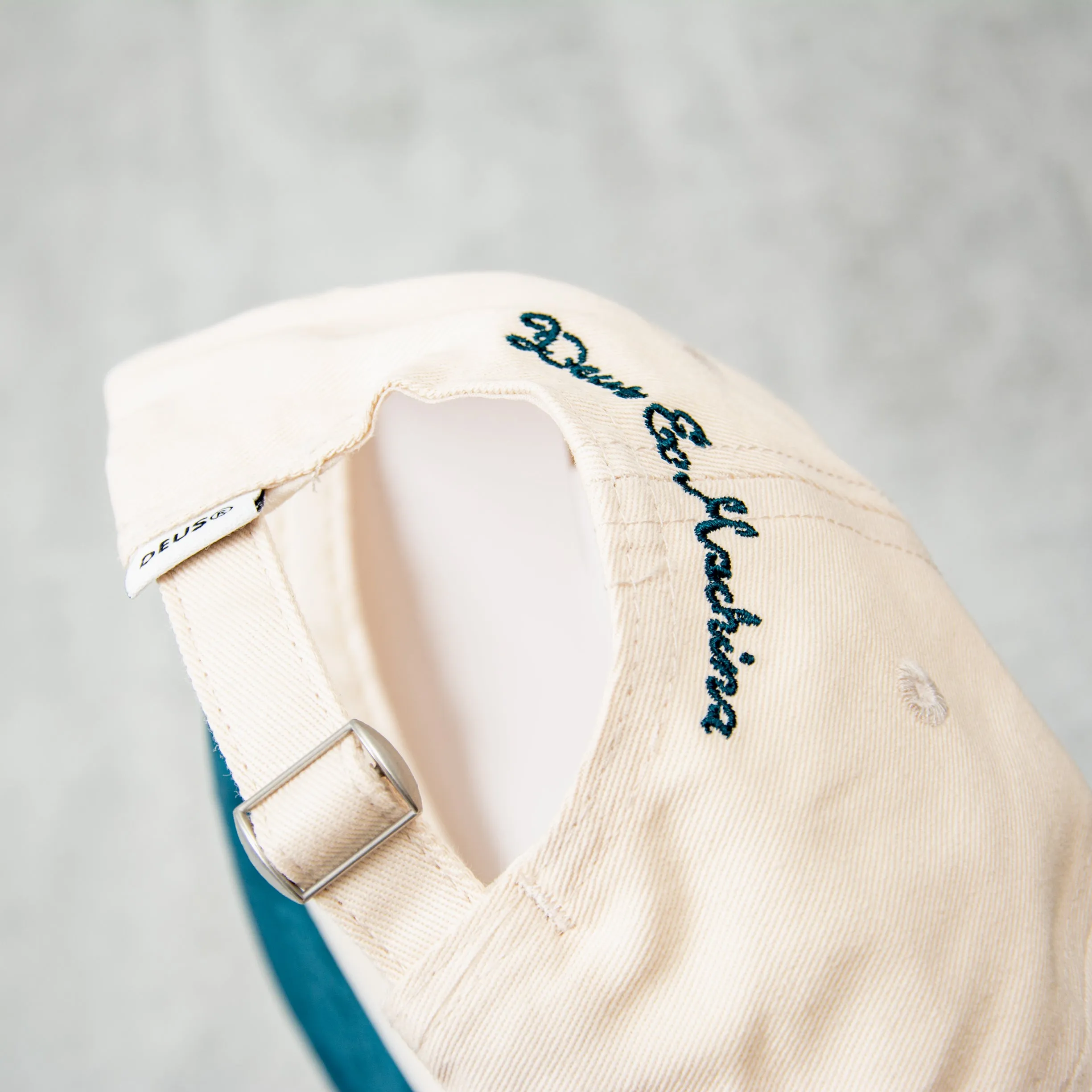 Deus ex Machina Buckle up Cap - Blue